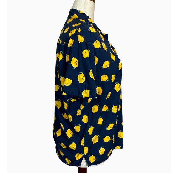 Old Navy Lemon Print Navy Blue Rayon Short Sleeve Button Down Shirt Women XL - Picture 2 of 5